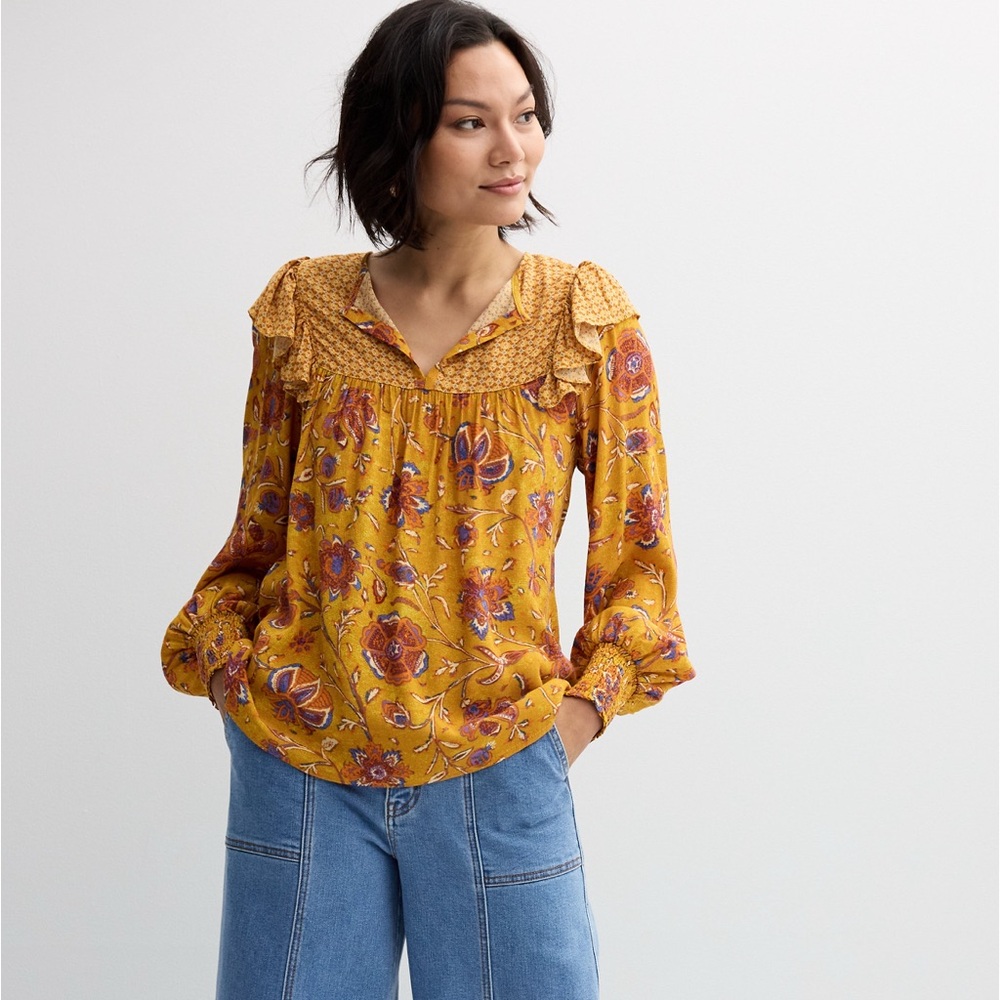 farmers market mix print ruffle blouse size L